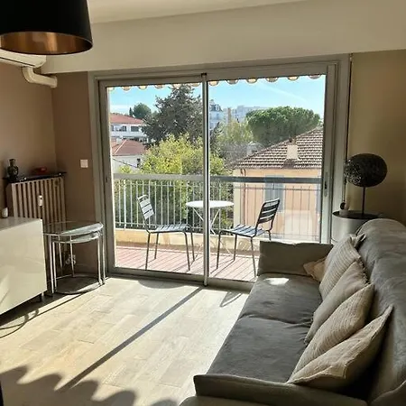 A 2 Pas Du Centre De Appartement